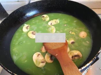 芦笋蘑菇奶油浓汤的做法步骤8