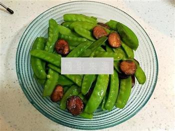 腊肠炒荷兰豆的做法步骤6