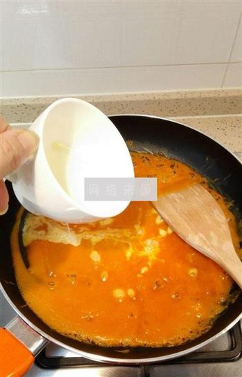 南瓜奶油浓汤的做法图解4