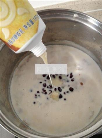 红豆芋艿牛奶炖的做法步骤5