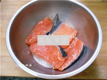 干煎三文鱼的做法步骤3