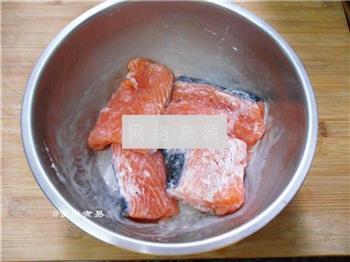 干煎三文鱼的做法步骤5