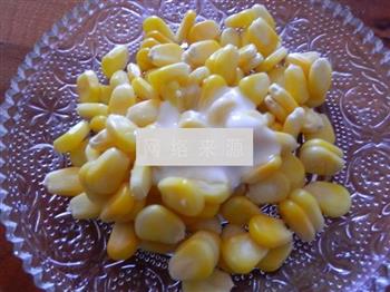 酸奶水果玉米的做法图解4