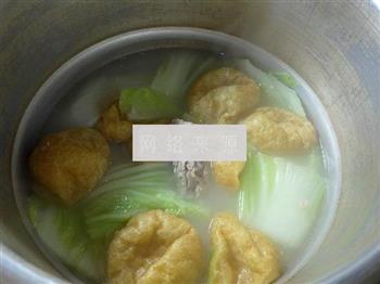 油面筋白菜龙骨汤的做法图解10