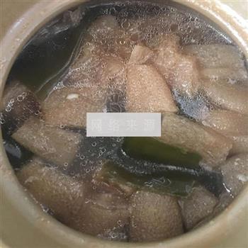 竹荪海带排骨汤的做法步骤5