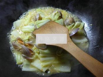 咖喱圆蛤煮白菜的做法步骤4