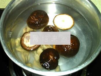 香菇木耳淡菜汤的做法步骤7