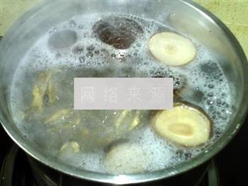 香菇木耳淡菜汤的做法步骤8