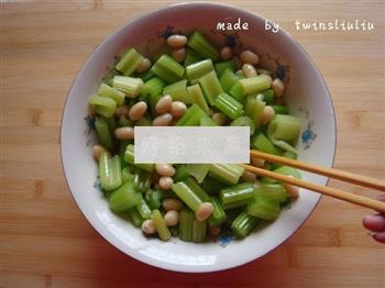 芹菜拌花生米的做法图解11