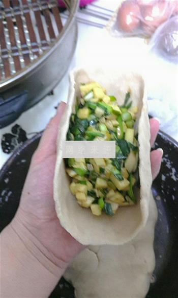 韭菜土豆馅儿莜面饺子的做法图解10