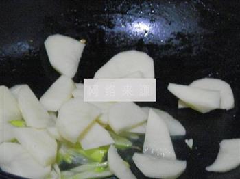 土豆烧肉片的做法步骤8