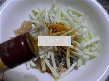 白菜梗拌海蜇的做法步骤10