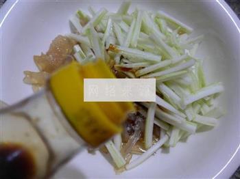 白菜梗拌海蜇的做法步骤7