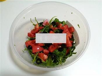 马苏里拉蔬菜沙拉的做法步骤2
