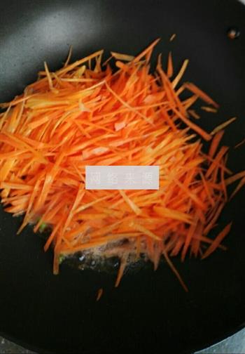 胡萝卜青椒丝的做法步骤3