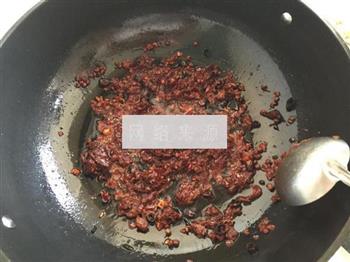 水煮虾丸和肉片的做法步骤5