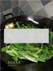 清炒油麦菜的做法步骤6