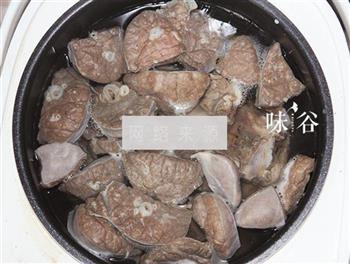 青橄榄猪肺汤的做法图解5