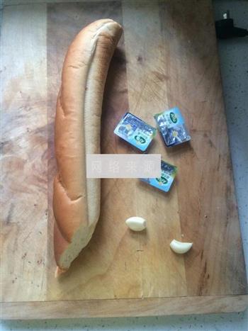 简易版蒜香面包的做法图解1