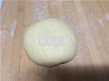 奶香金丝椰蓉面包的做法步骤2