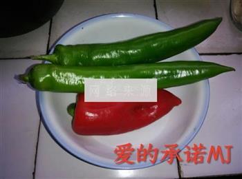 青红椒蒜苔肉丝的做法步骤2