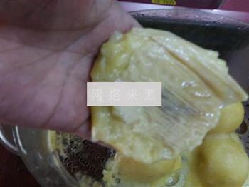 油煎粘豆包的做法步骤4