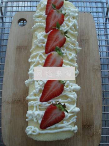 草莓奶油蛋糕卷的做法图解21