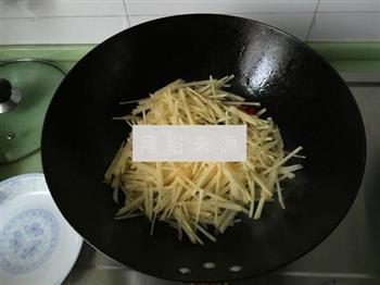 清炒土豆丝的做法步骤7