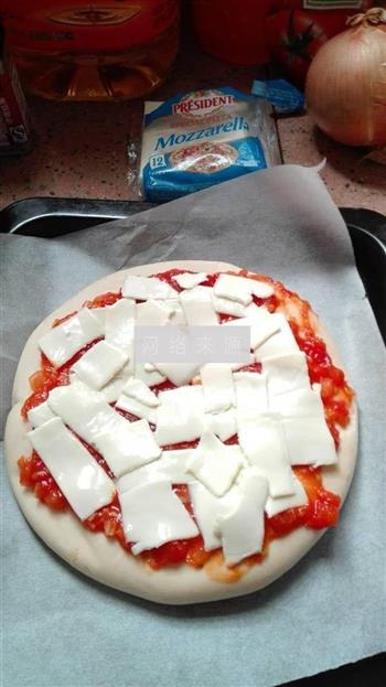 培根火腿芝士披萨的做法图解6