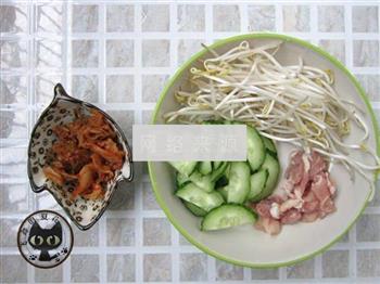 泡菜炒面疙瘩的做法步骤1