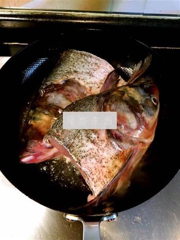 豆浆鱼头火锅的做法步骤5