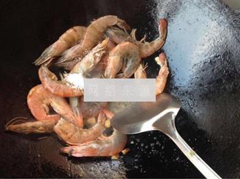 茼蒿炒海虾的做法图解7