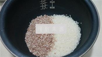红粳米白米饭的做法图解1