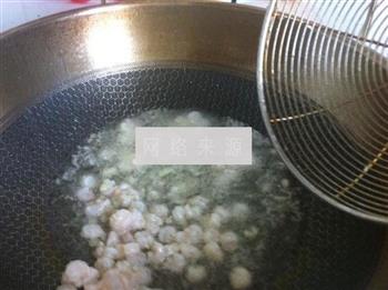 河虾仁炒鸡头米的做法步骤6