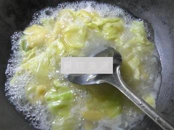 圆白菜玉米面疙瘩的做法步骤5