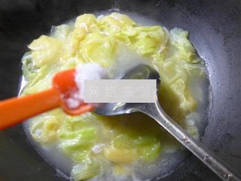 圆白菜玉米面疙瘩的做法步骤6