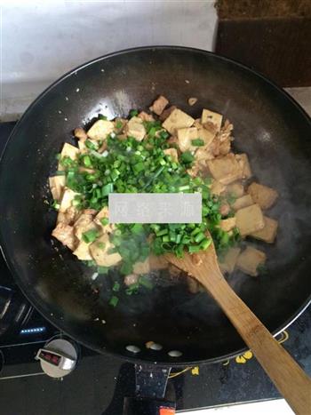 家常葱烧豆腐的做法步骤11