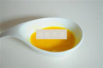 豆苗豆腐鸡蛋汤的做法步骤3
