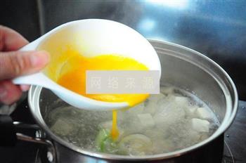 豆苗豆腐鸡蛋汤的做法图解5