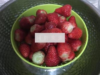 草莓梨汁的做法图解4
