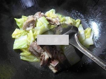 鹅肉炒白菜的做法步骤6