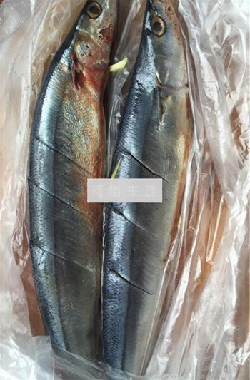 烤秋刀鱼的做法步骤3