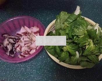 咸肉炒青菜苔的做法步骤1