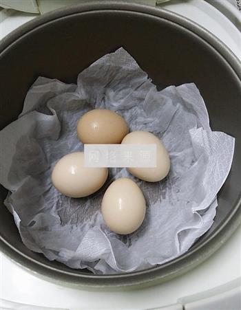 电饭煲煮鸡蛋的做法步骤4