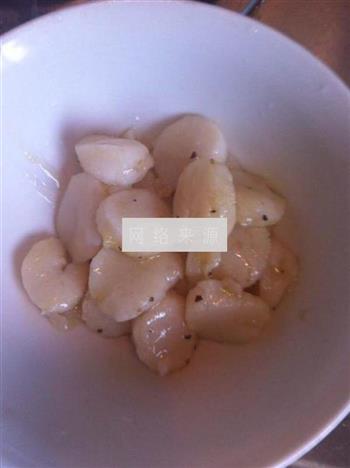 青椒蘑菇炒扇贝肉的做法步骤5