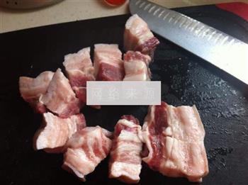 墨鱼干红烧肉的做法步骤4