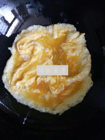 蒜苗炒鸡蛋的做法步骤3