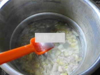 酸菜粉条煮龙骨的做法步骤9