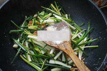 虾米肉丝炒荞菜的做法图解5