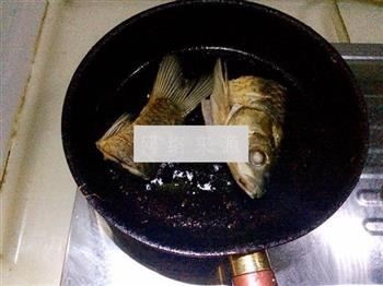 酸菜豆腐草鱼汤的做法步骤5